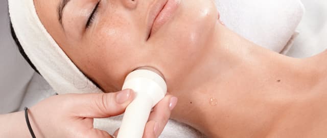 Descubre el tratamiento "ilumina tu rostro" de nuestro Servicio de tratamientos faciales en Alcalá de Henares
