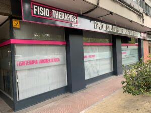 fachada de la clinica fisioandtherapies. especialistas en fisioterapia de suelo pélvico