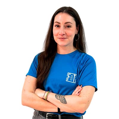 paula es fisioterapeuta en alcala de henares